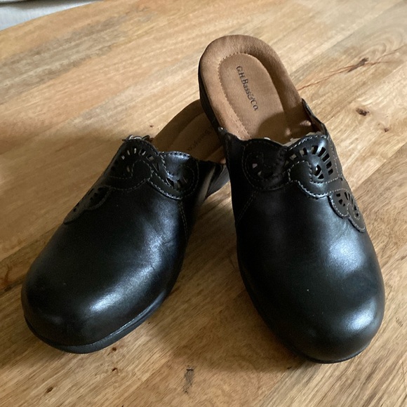 G.H. Bass & Co. Shoes - Bass women’s shoes size 7